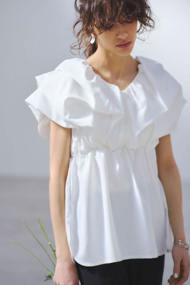 前後2WAYボリュームタックブラウス