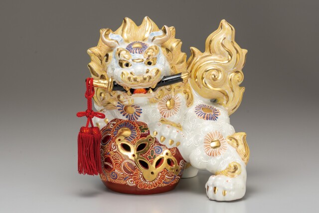 九谷焼 8号剣獅子 白盛