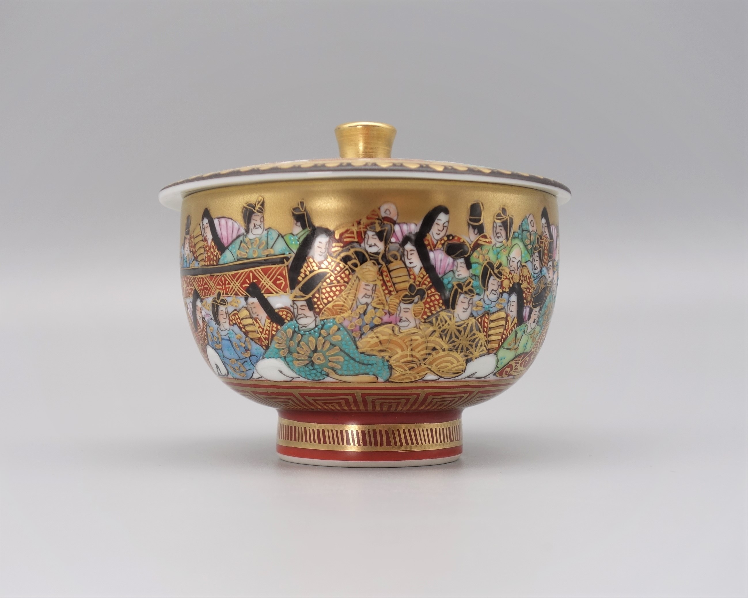 蓋付碗（細字入り） 本金百人一首 [中田龍山]