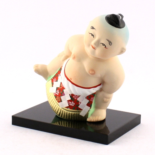 日本のおみやげ】◇相撲足上げ小【台座付】人形