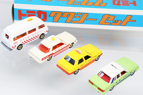 ミニカーショップ ケンボックス トミカギフトセットタクシーセット