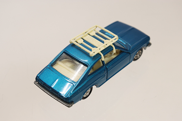 ミニカーショップ ケンボックス トミカ 黒箱☆48-1-1☆日産サニー