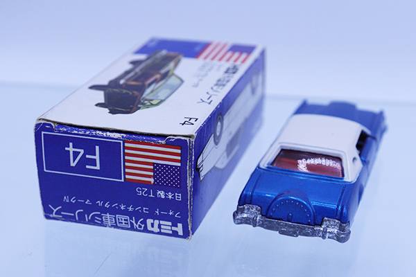 トミカ 外国車シリーズ フォード コンチネンタル マークIV SCALE1/77