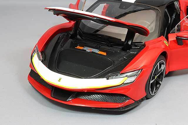 ブラゴ 1/18 SF90 ストラダーレ アセット フィオラノ レッド