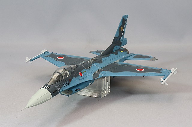 ホビーマスター 1/72 航空自衛隊 F-2A 支援戦闘機 ヴィーア