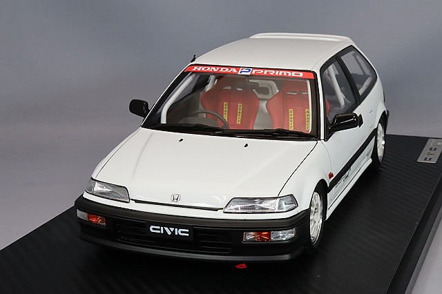 イグニッションモデル 1/18 ホンダ シビック (FD2) タイプR ホワイト