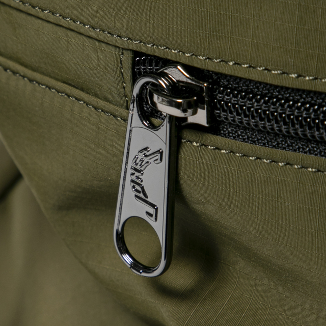 JONES(ジョーンズ）- FC - Field Tote （トート）- Olive (オリーブ）