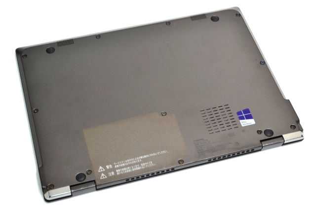 2-in-1 フルHD タッチパネル 東芝 dynabook V72/BME Core i5 7200U 顔