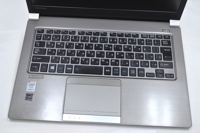 薄型・軽量 東芝 dynabook R63/P Core i5 5300U メモリ8GB SSD128G Wi