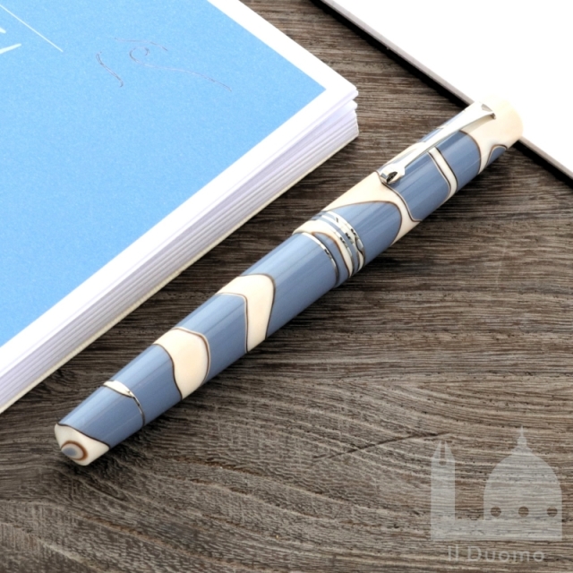 レオナルド モーメントゼロ ヌヴォラ 万年筆 (14Kニブ) Leonardo