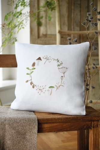 ちい様オーダー専用ページ】リネン刺繍 クッションカバー テレビカバー