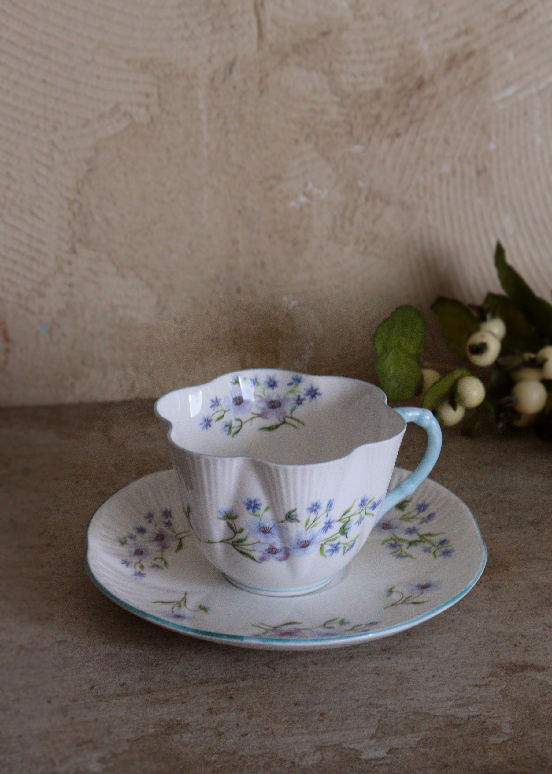 シェリーブルーロックカップ＆ソーサー 洋食器Antique Sam's Collection