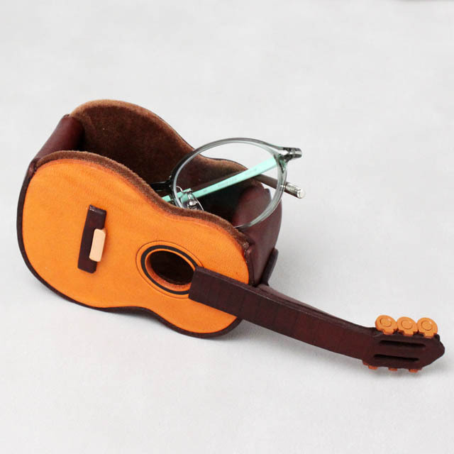 本革製 マルチスタンド 《ギター》 256264 音楽雑貨・アクセサリー専門