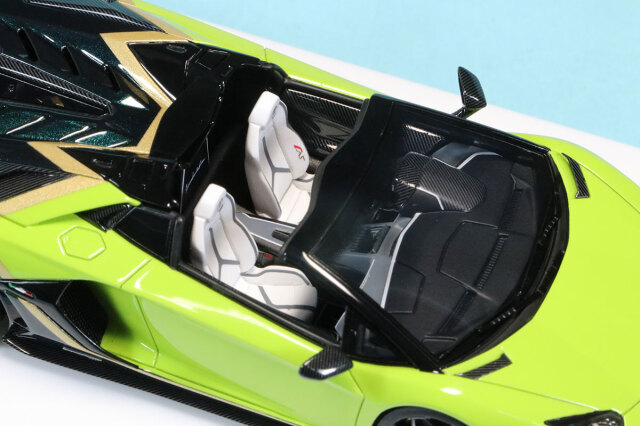 Buonarte特注アイドロン 1/43 ランボルギーニ アヴェンタドール SVJ