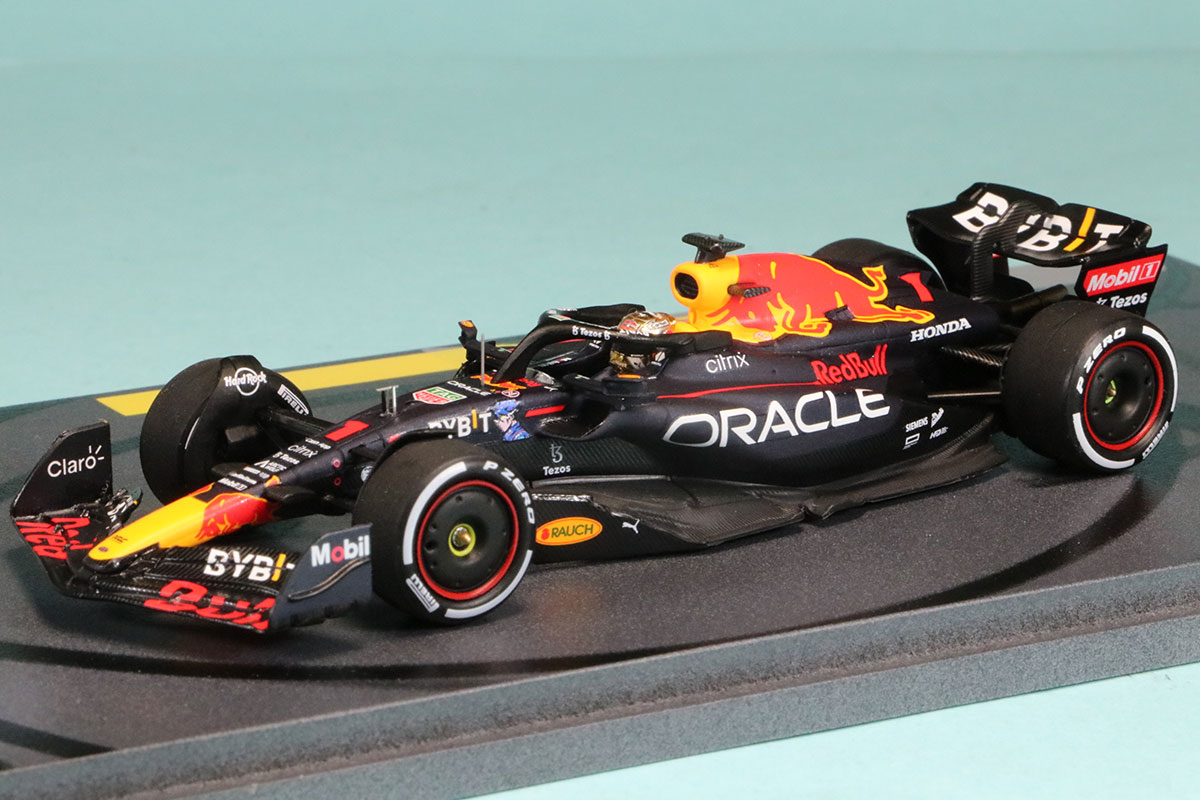 スパーク 1/43 レッドブル RB18 アブダビGP 2022 M.フェルスタッペン