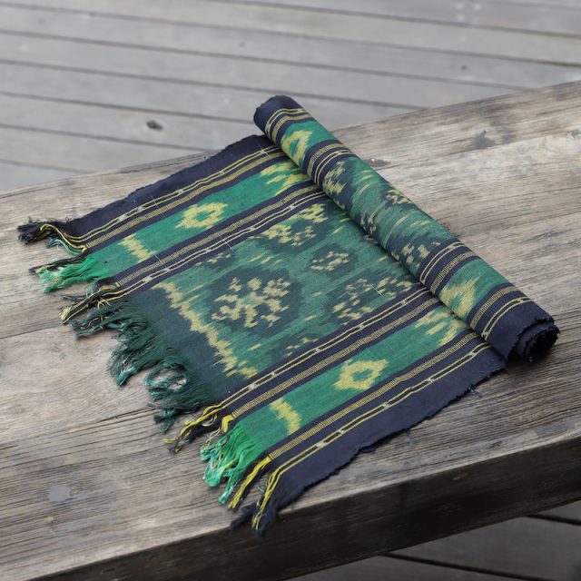 ジャワイカット（インドネシア絣・綿100%・機織り） (NRA932-02