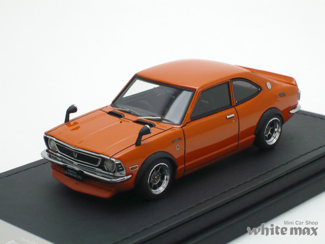 イグニッションモデル 1/43 トヨタ カローラ レビン TE27 (オレンジ
