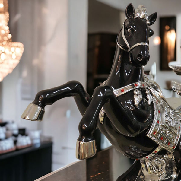 風水・開運インテリア・跳ね馬の置物（立ち馬） Lサイズ （ブラック