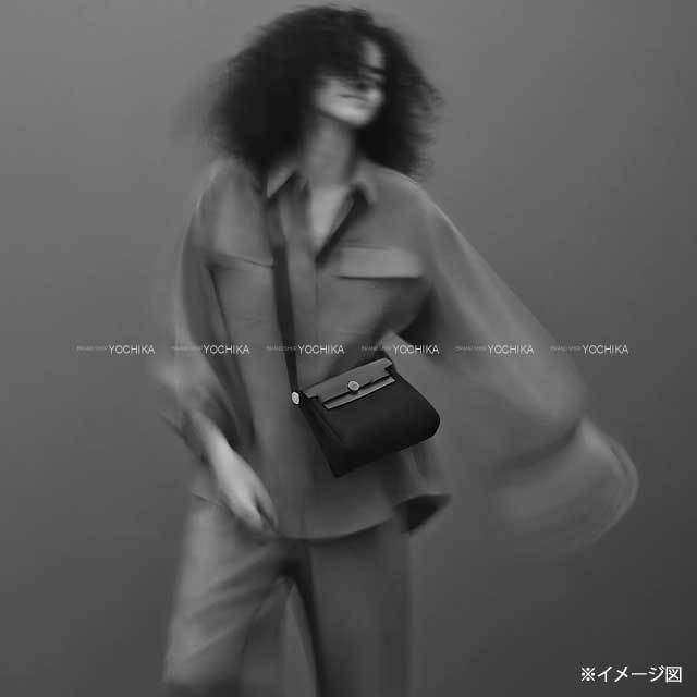 HERMES エルメス ショルダーバッグ エールバッグ ジップ 20 ミニ 黒