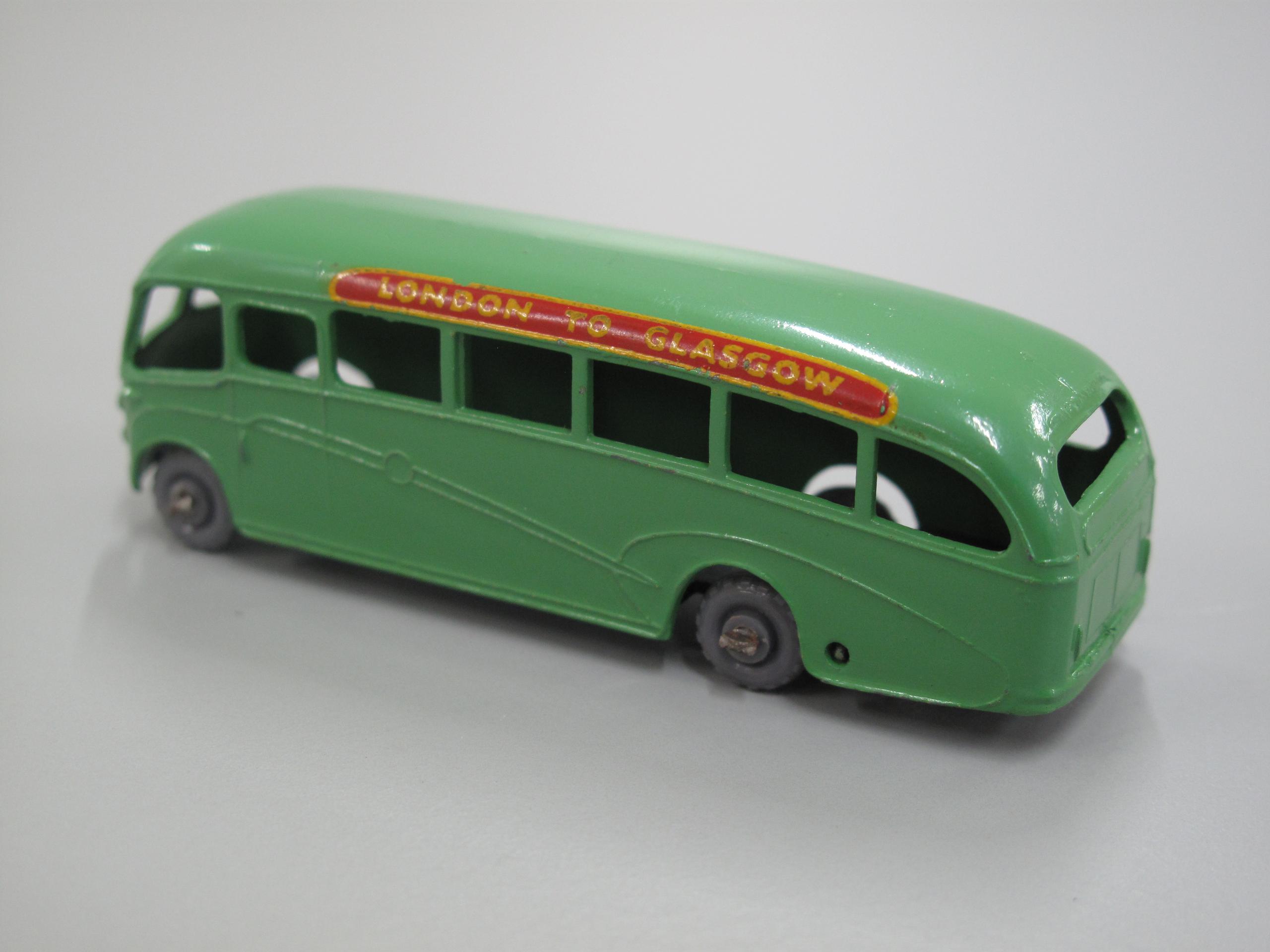 Powerhouse Collection - Matchbox Bedford Duple Luxury Coach