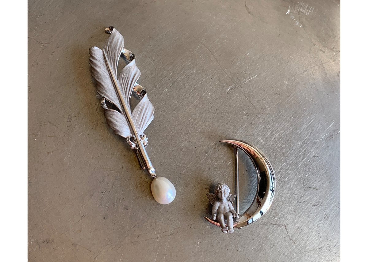 月と天使ブローチ | angepassé