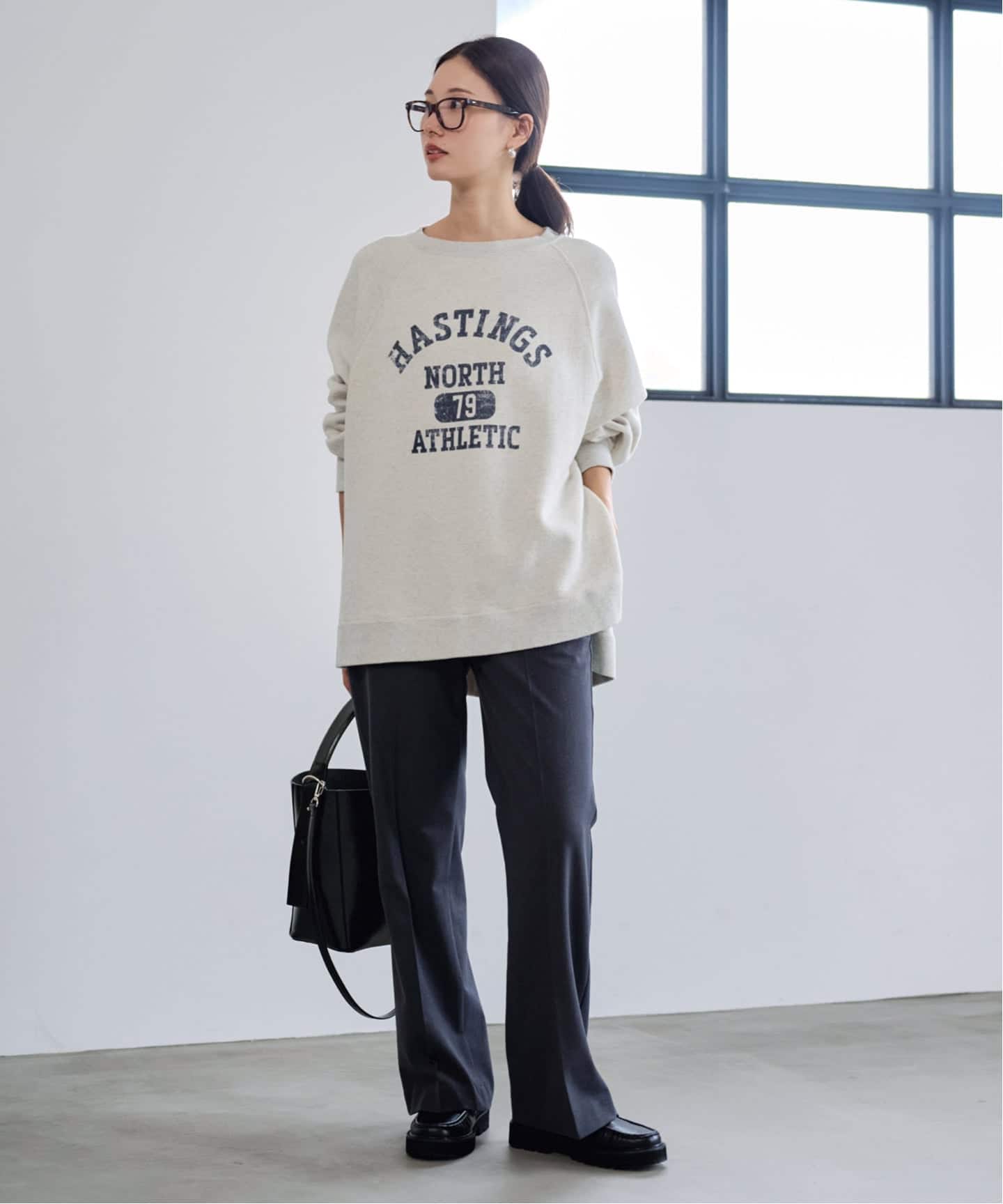 ラグランポンチョプリントスエット（スウェット）｜FRAMeWORK