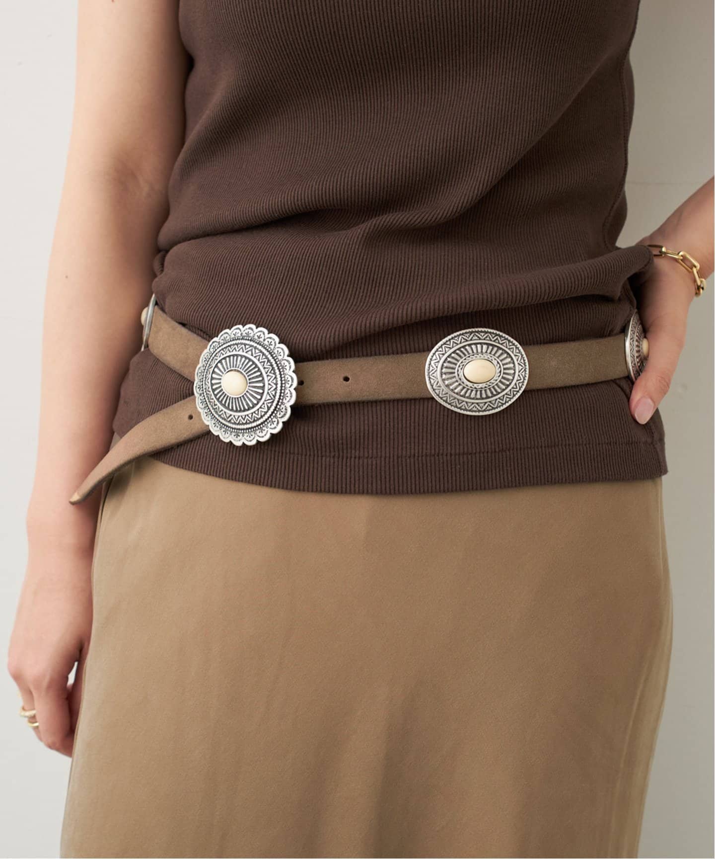 PUNTOVITA/プントヴィータ】BIG CONCHO BELT（ベルト）｜Deuxieme