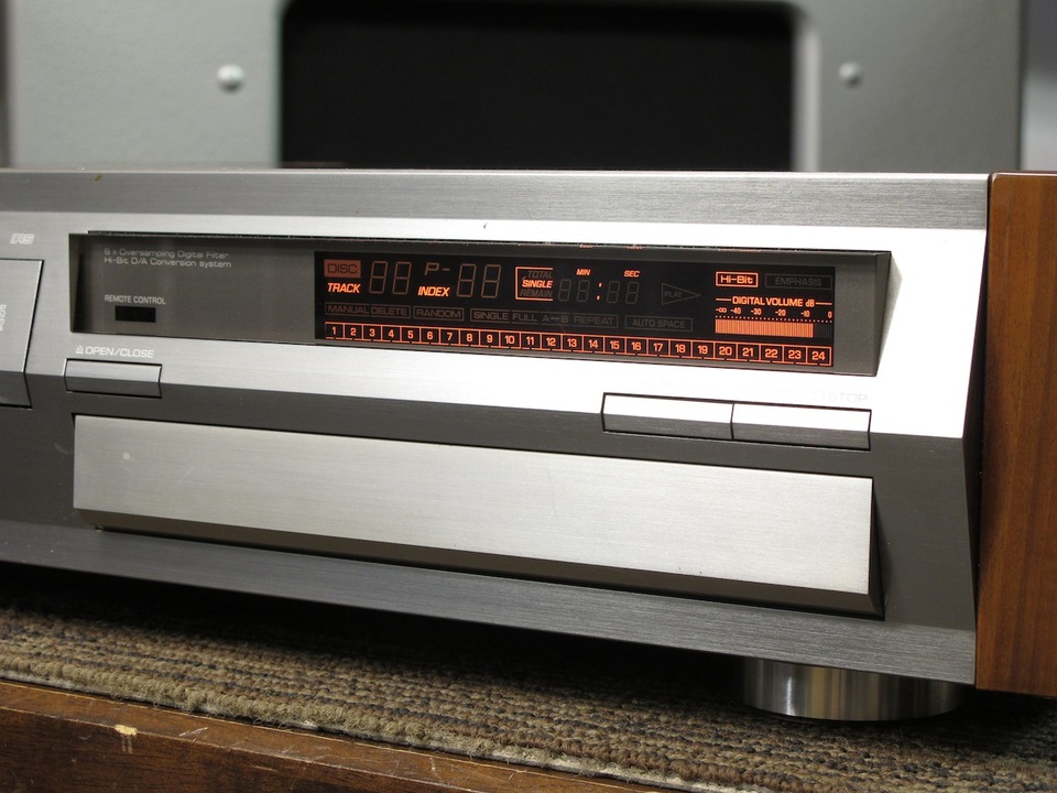 CDX-2020 YAMAHA - HiFi-Do McIntosh/JBL/audio-technica/Jeff Rowland