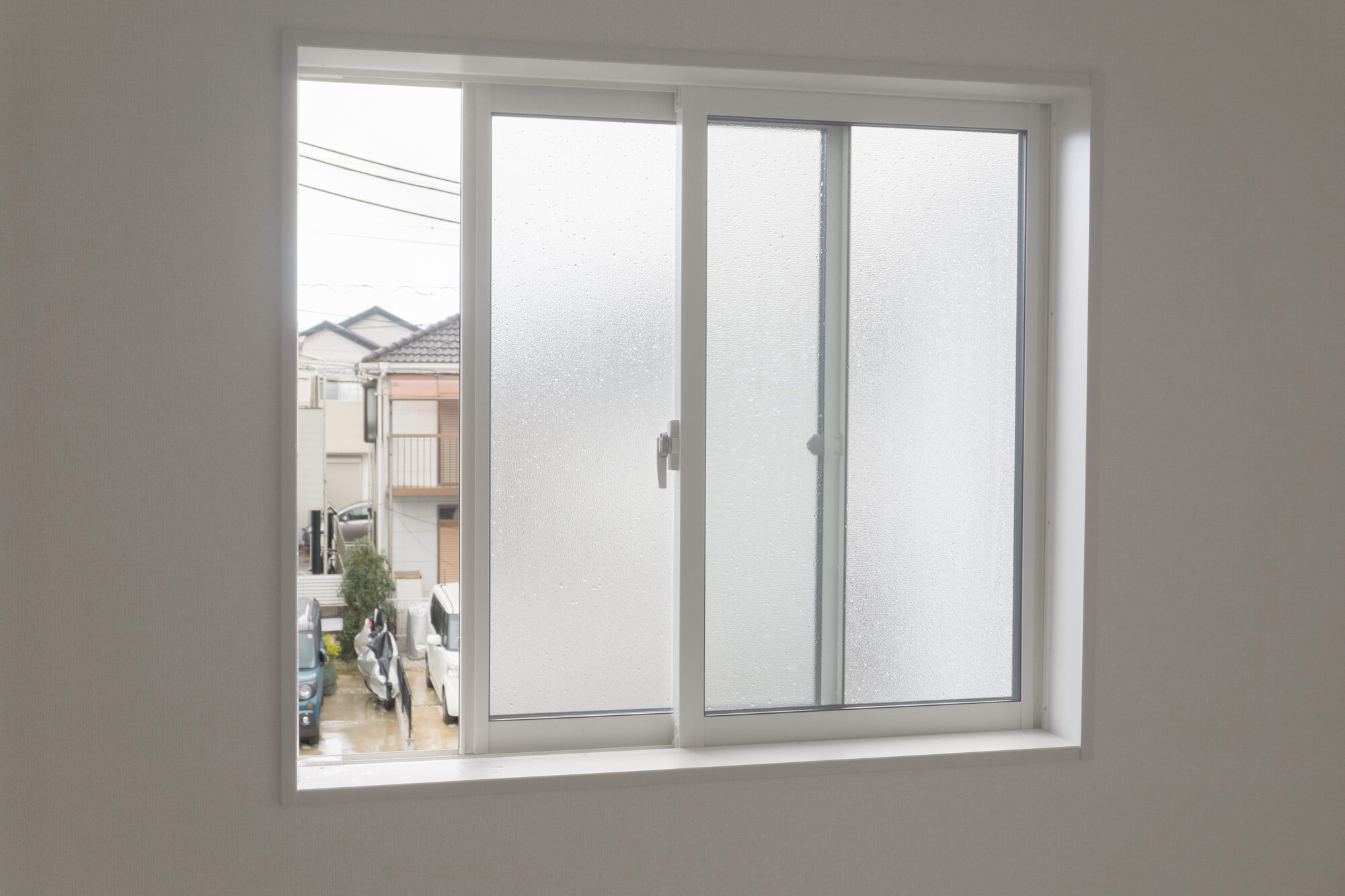 窓用エアコンを取り付けられない窓の種類と特徴は？購入前に知っておき