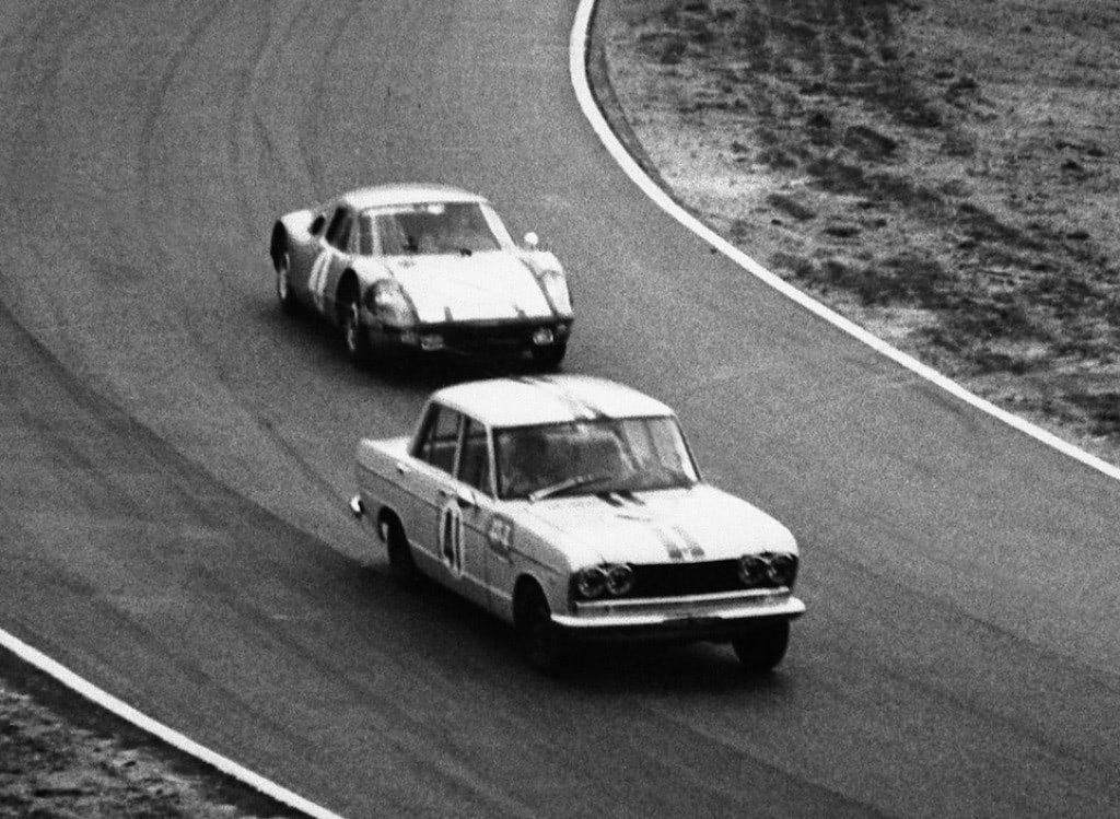 2】スカイラインGTが、ポルシェ904かわして一時トップに立つ！｜最強の