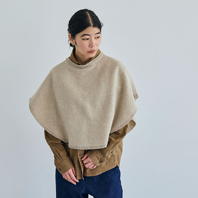 重ね着するポンチョケープ 杉綾｜衣料品｜中川政七商店 公式サイト