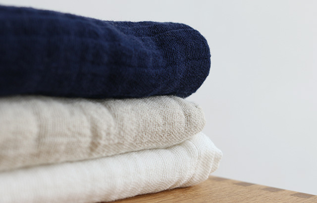 雪音晒の四重ガーゼフェイスタオル｜風呂と掃除｜中川政七商店 公式サイト