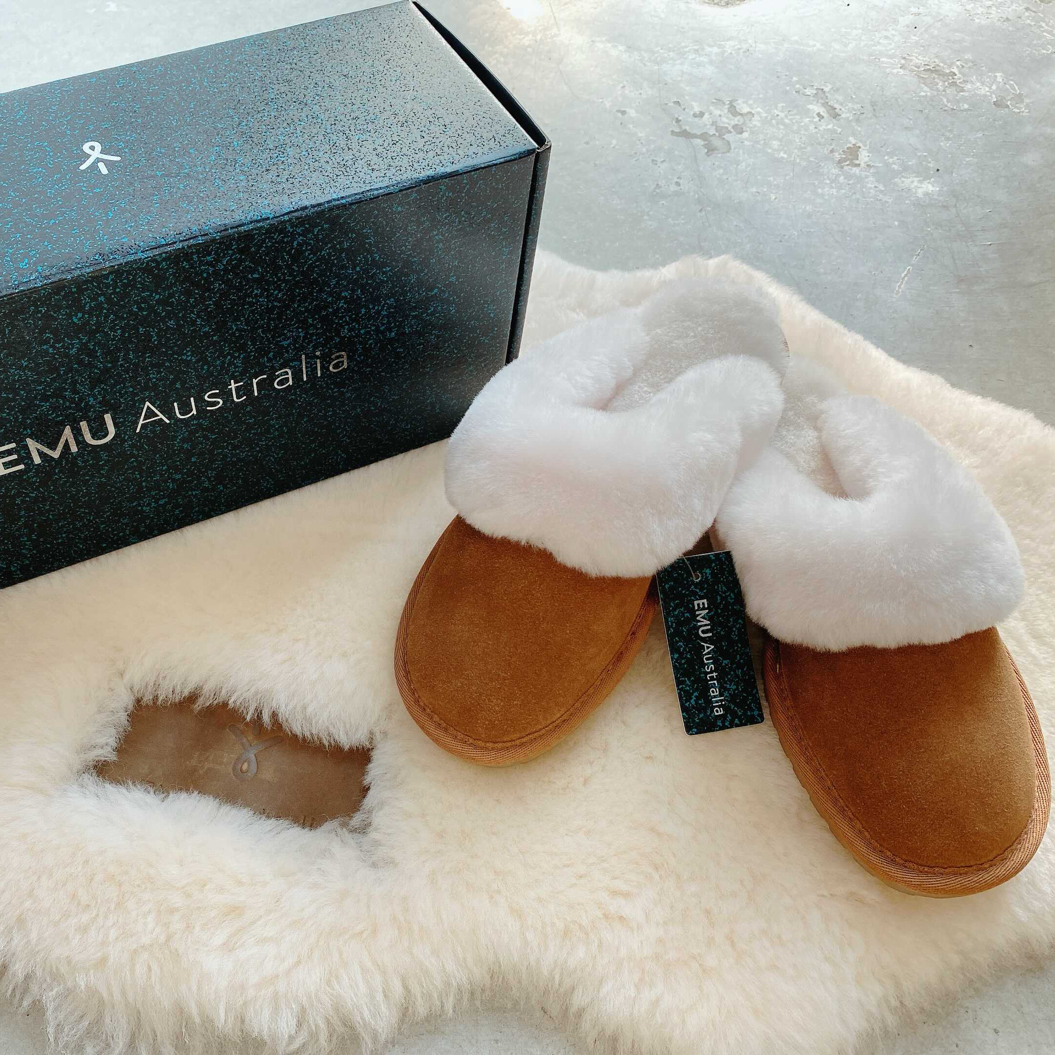 JOLIE｜ムートンでふわふわの履き心地 | EMU Australia（エミュ