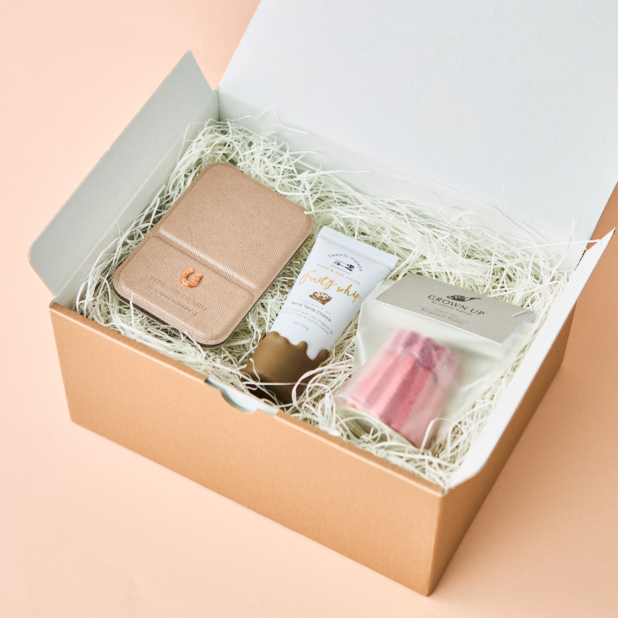 ギフトBOX付】スイーツモチーフのボディケアグッズセット | PEDIR