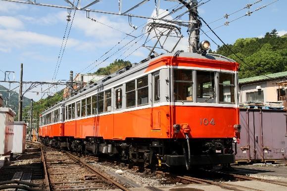定期運行する「国内最古の普通鉄道電車」引退へ 箱根登山電車100形