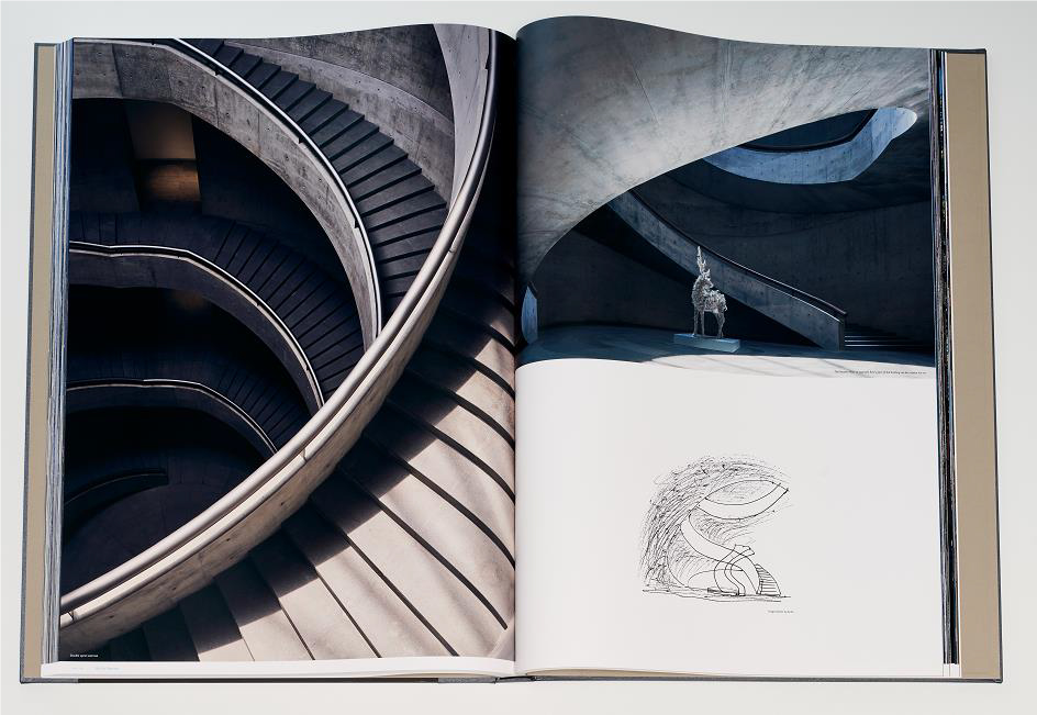 安藤忠雄の超⼤型限定写真集『ANDO'S HANDS Tadao Ando Works 1976