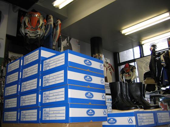 ショットガンブーツ プレミアム：KUSHITANI京都店 | KUSHITANI 京都店