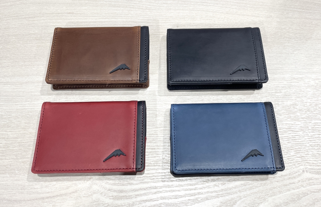 商品紹介】P-4631 ペンケース / P-4637 名刺ケース：KUSHITANI 大阪店