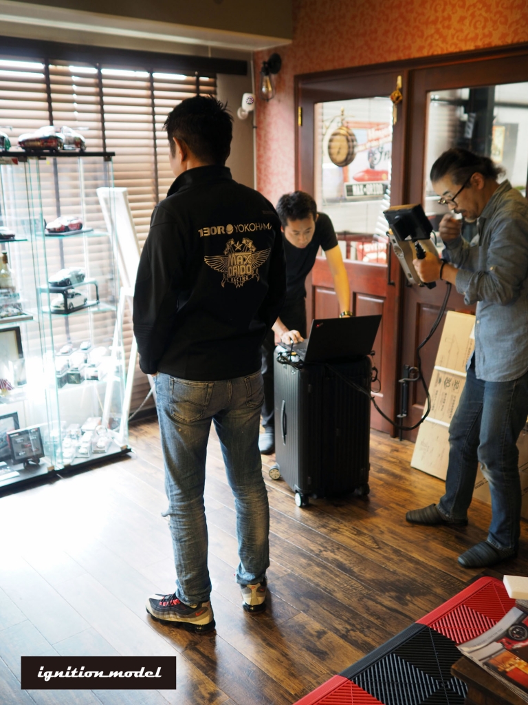 予告：1/18 織戸氏フィギュア付 WEB限定「スプリンター トレノ 3ドア