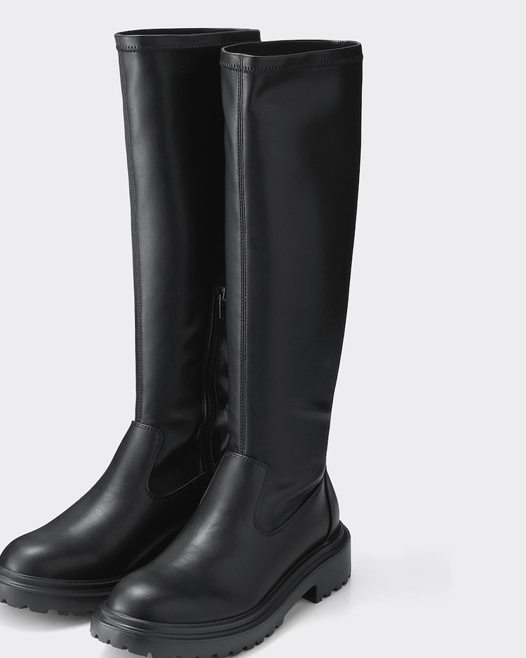 ジーユー】ウルトラストレッチロングブーツは本当に軽くて歩きやすいの