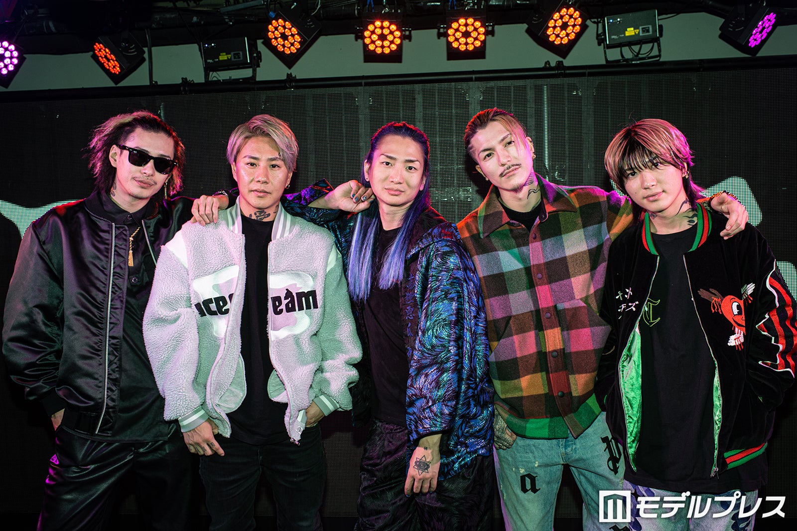 レペゼンフォックス写真集連載】数々の失敗から得たヒント メンバー5人