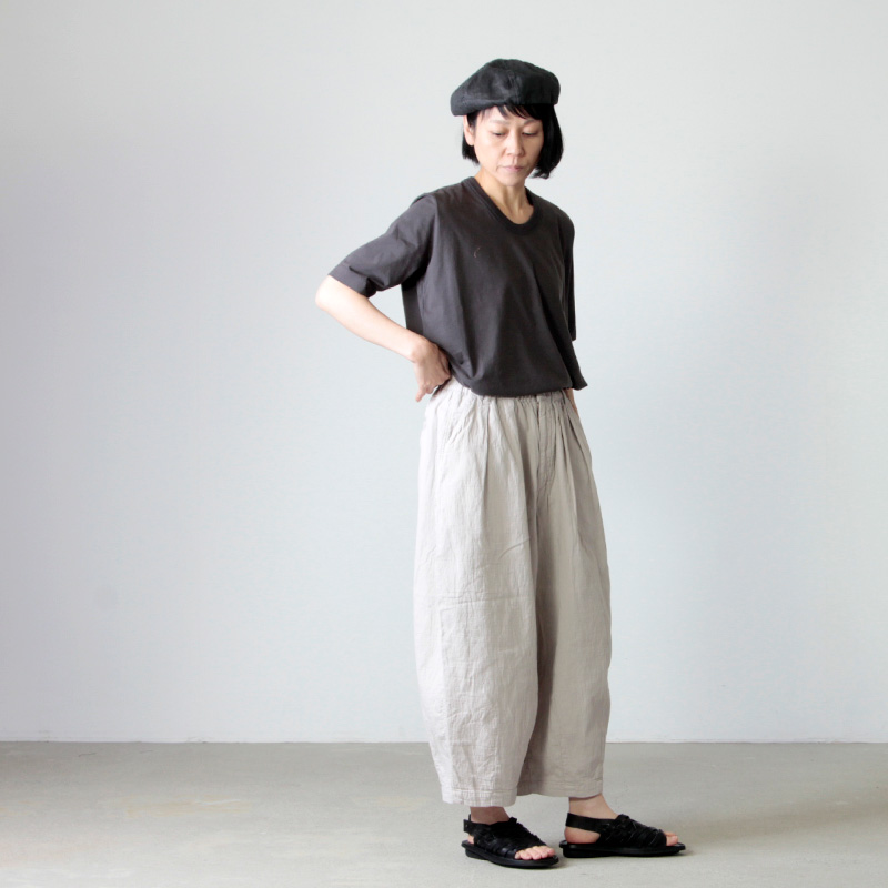 HARVESTY (ハーベスティ) クロップドサーカスパンツ 二重織ツイル