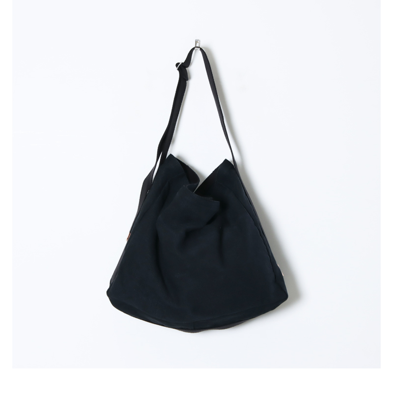 Hender Scheme (エンダースキーマ) square shoulder bag big