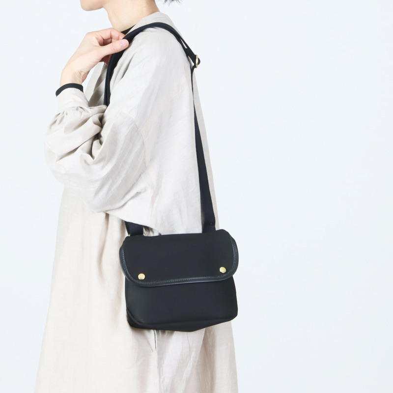 Brady (ブレディ) AVON MINI ショルダーバッグ / エイボンミニ