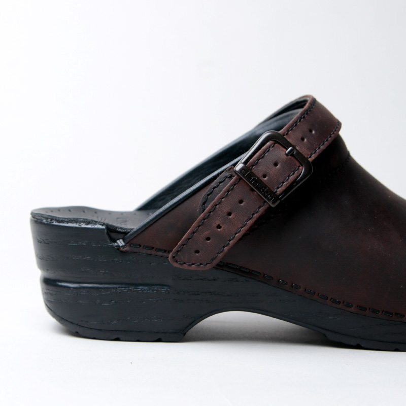 dansko (ダンスコ) INGRID OILD クロッグ Antique Brown / イングリッド