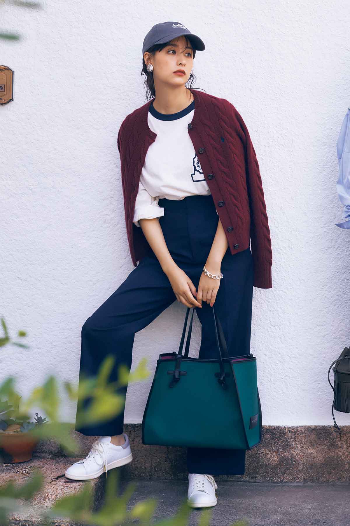 山本美月が着こなす「ポロラルフローレン」秋の名品アイテム【ニット