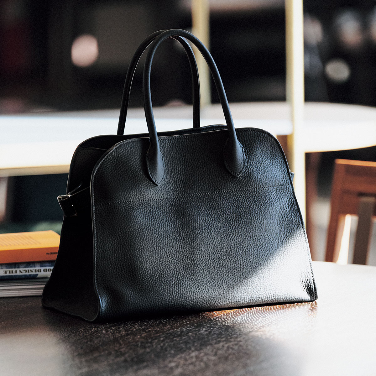 THE ROWの「マルゴー」】大人女子から絶大な支持を集めるバッグの魅力