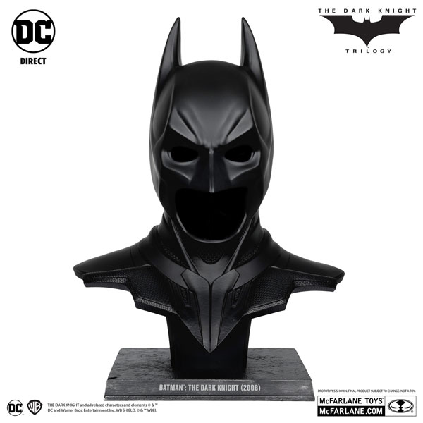 DC』DCダイレクト 1/1スケール・PVCレプリカ #03 バットマン・カウル