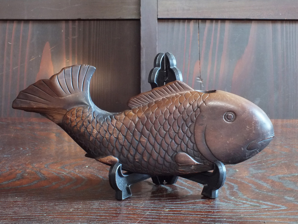 民藝囲炉裏・自在鉤◇木彫りの鯉・荒縄付@Folk Art 民藝囲炉裏 囲炉裏・