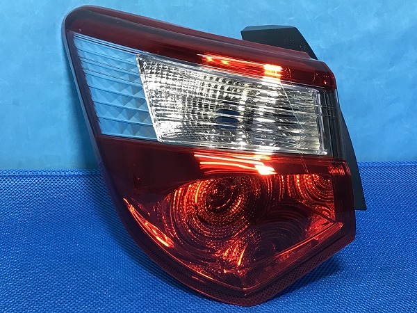 トヨタ トヨタ テールランプ 52-304 左 テールランプ 52-304 左 トヨタ